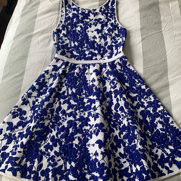Milly of New York Dresses & Skirts - Beautiful Milly floral skater dress